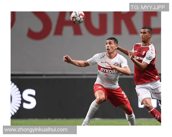 费伦茨与基辅的较量揭示了足球战术与团队合作的重要性